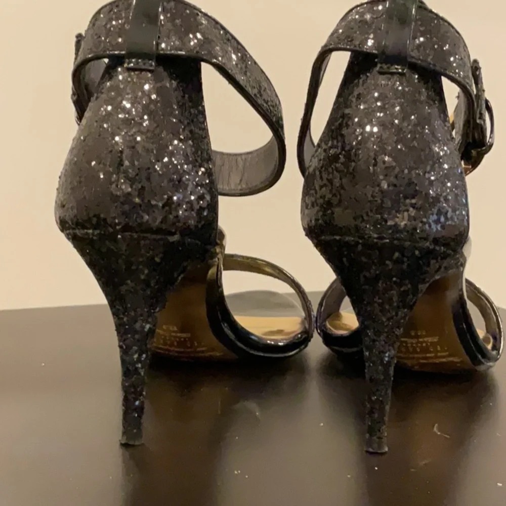 Ted Baker black sequined dress sandals size 8.5 - Picture 3 of 6